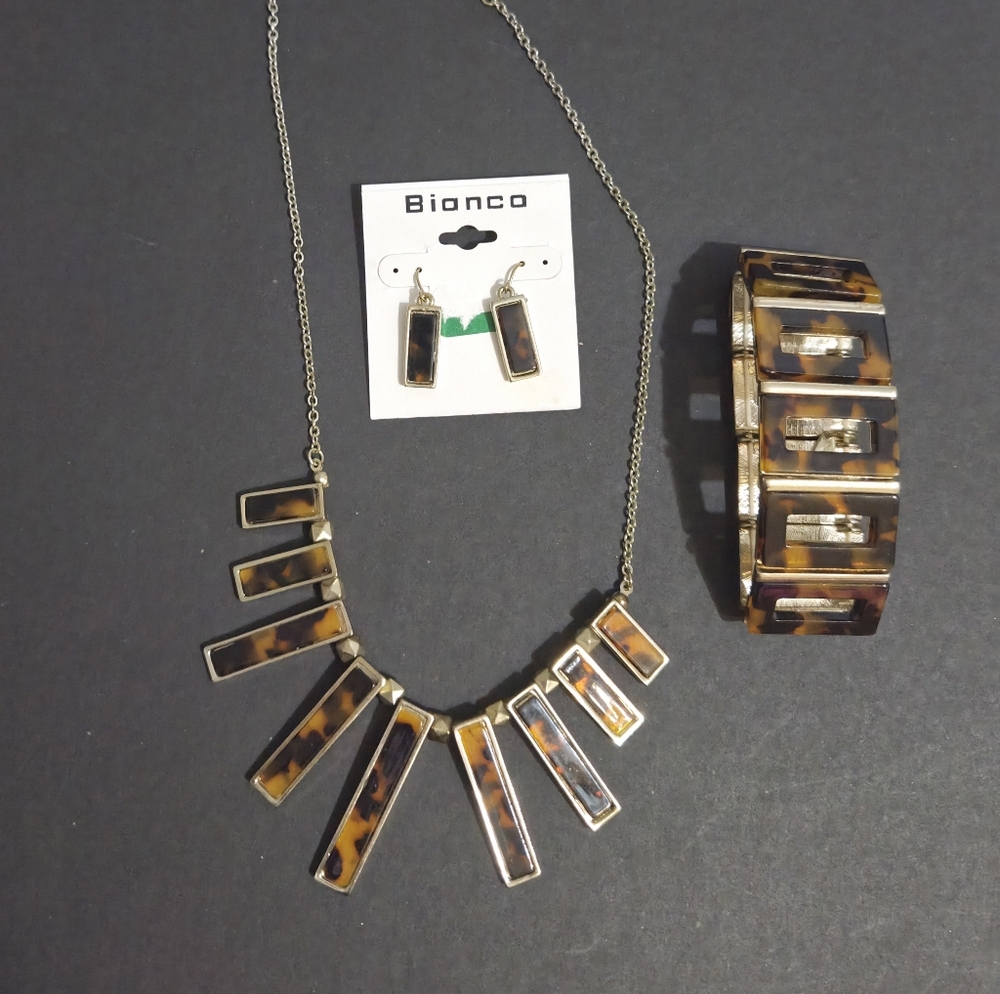 Bianco Tortoiseshell Necklace Set with Earrings and Bracelet